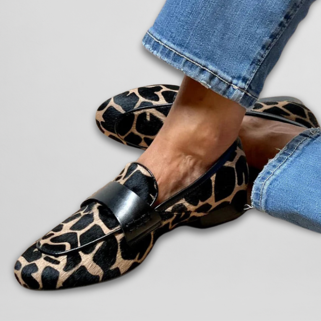 Katie - Classic Loafer