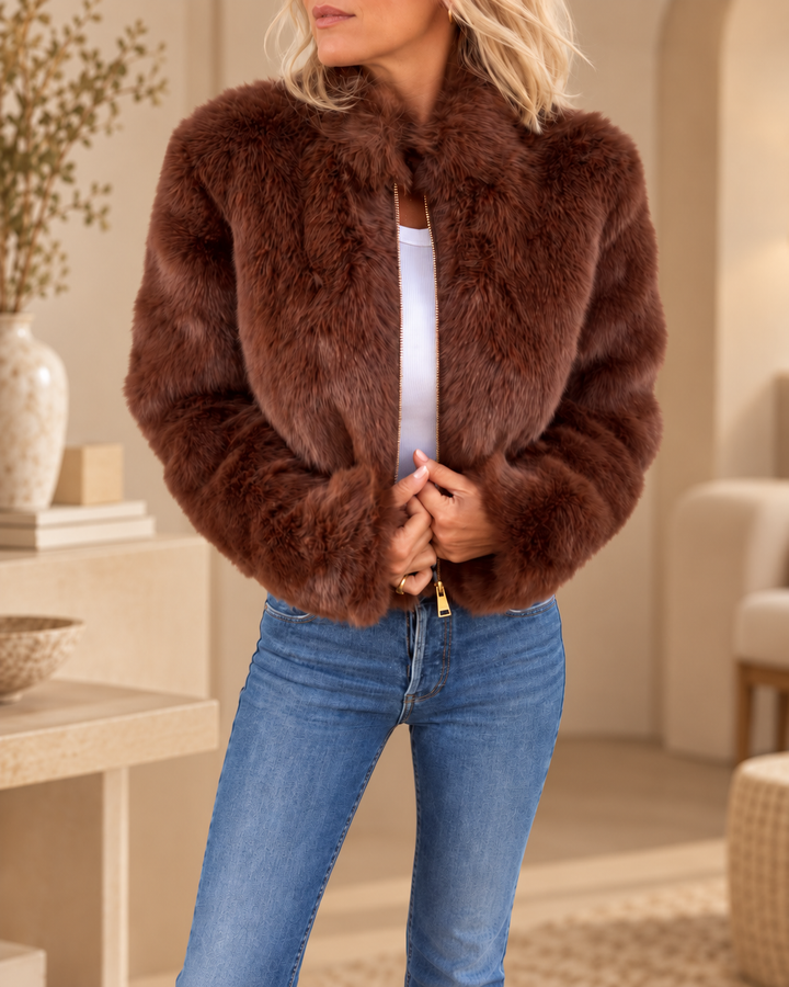 Phyllis | The Warm Coat